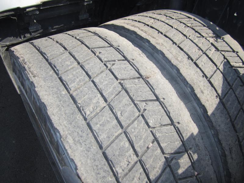 Tracteur routier DAF XF105 460