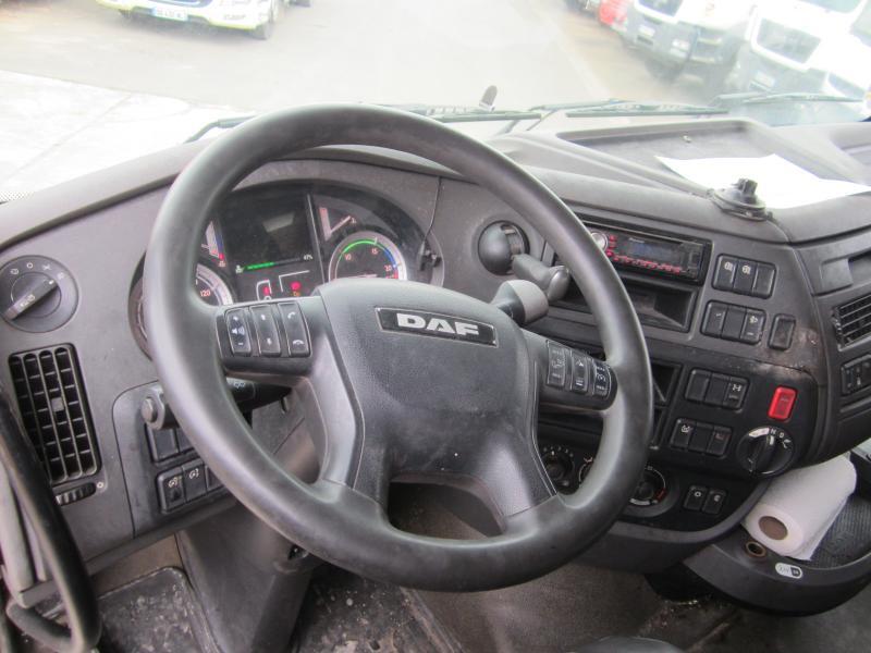 Tracteur routier DAF XF105 460