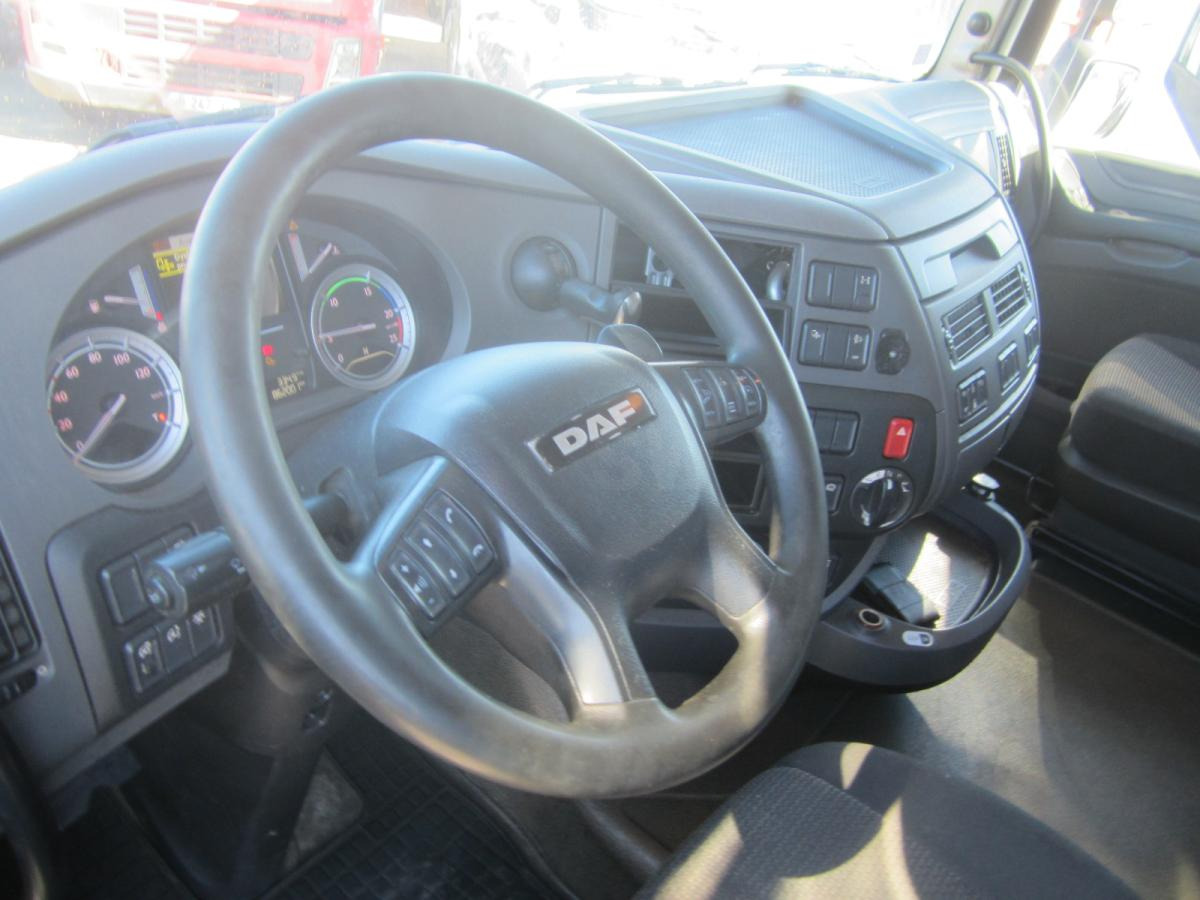 Tracteur routier DAF XF105 460