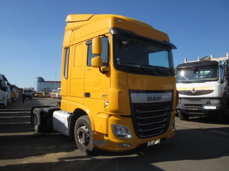 Tracteur routier DAF XF105 460