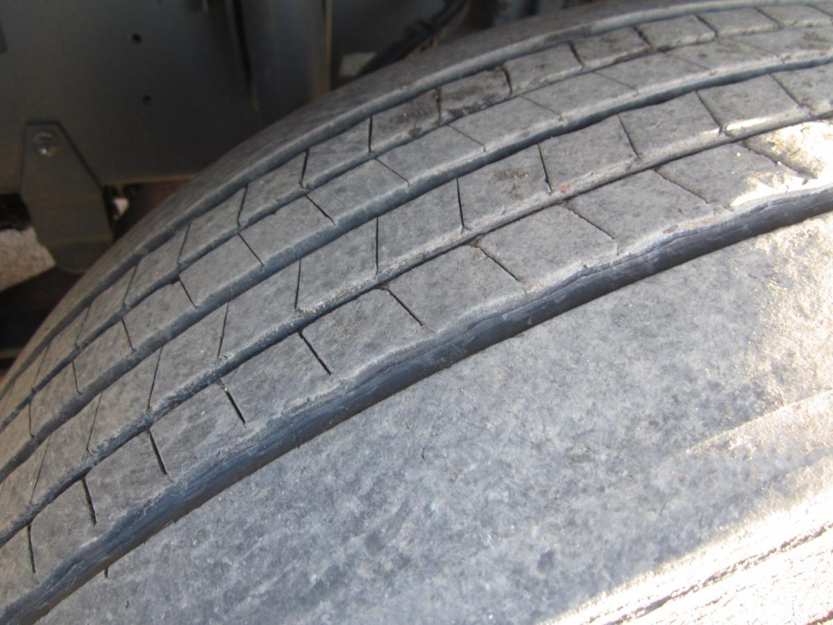 Tracteur routier DAF XF105 460