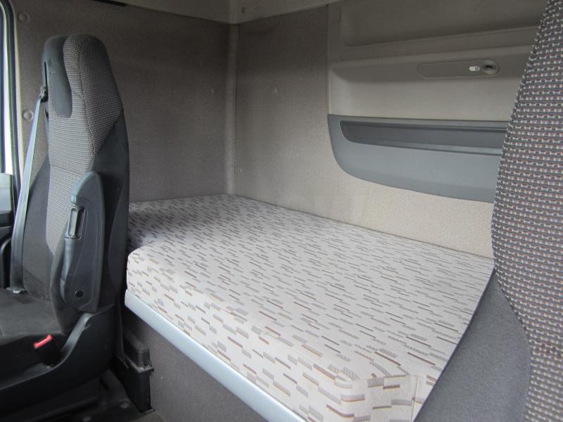 Tracteur routier DAF XF105 460