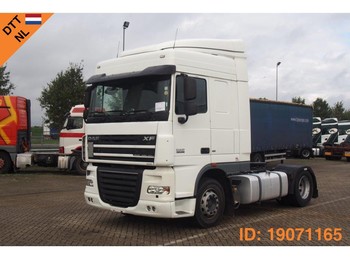 Tracteur routier DAF XF105.460 Space Cab: photos 1