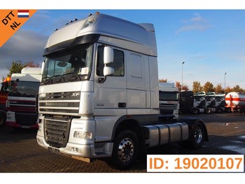 Tracteur routier DAF XF105.460 Super Space Cab: photos 1