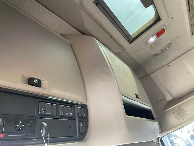 Tracteur routier DAF XF105 510