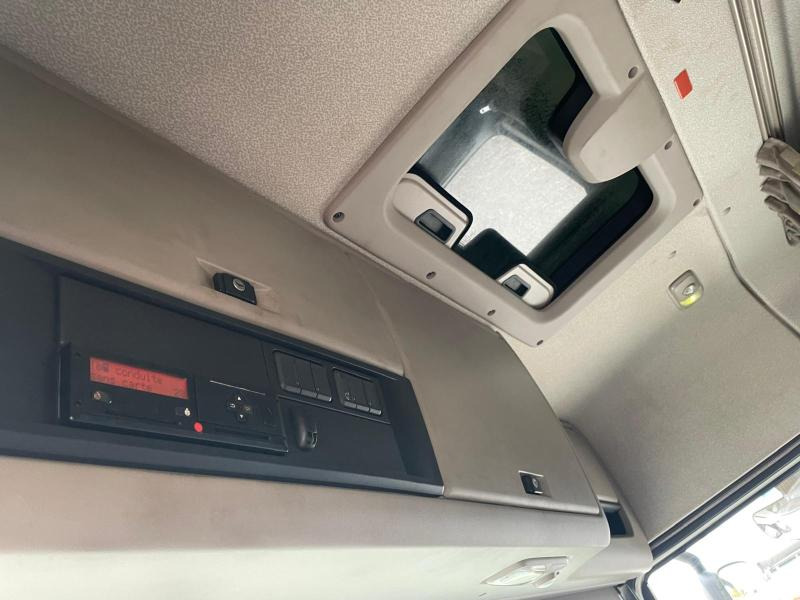 Tracteur routier DAF XF460