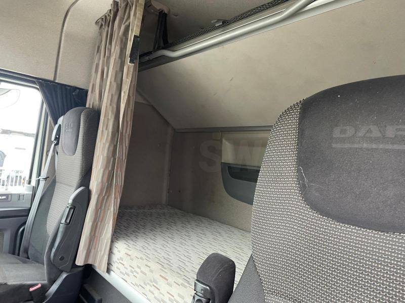 Tracteur routier DAF XF460