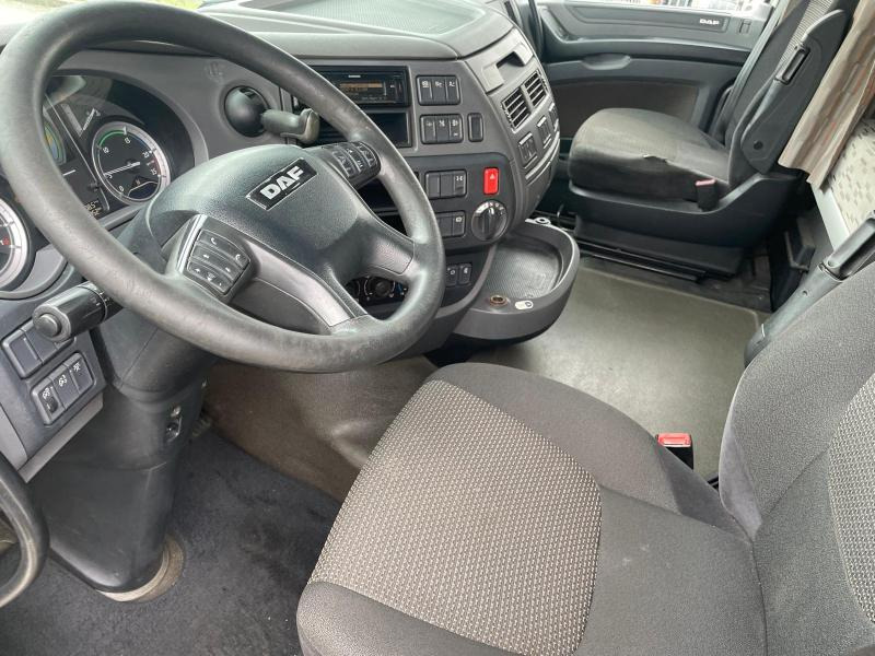 Tracteur routier DAF XF460