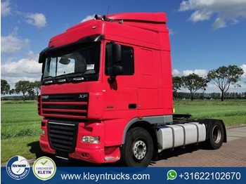 Tracteur routier DAF XF 105.460 spacecab intarder: photos 1