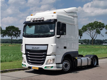 Tracteur routier DAF XF 440 spacecab lowdeck: photos 1