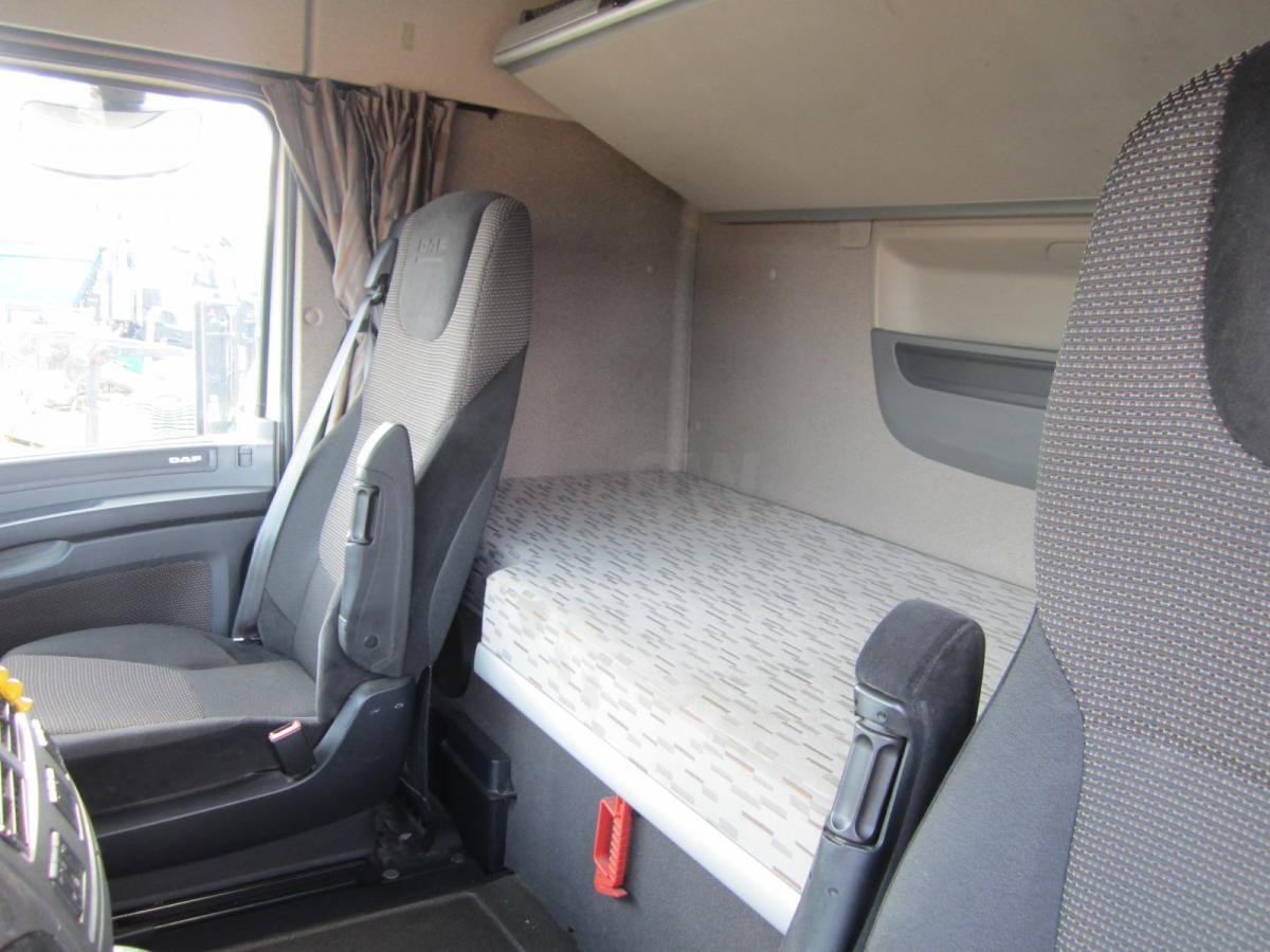 Tracteur routier DAF XF 460