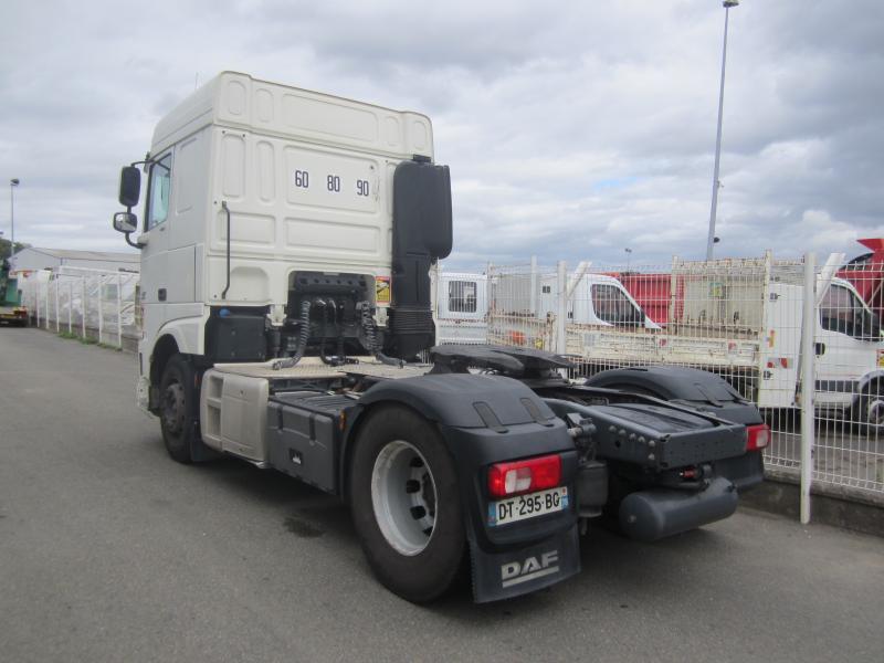 Tracteur routier DAF XF 460
