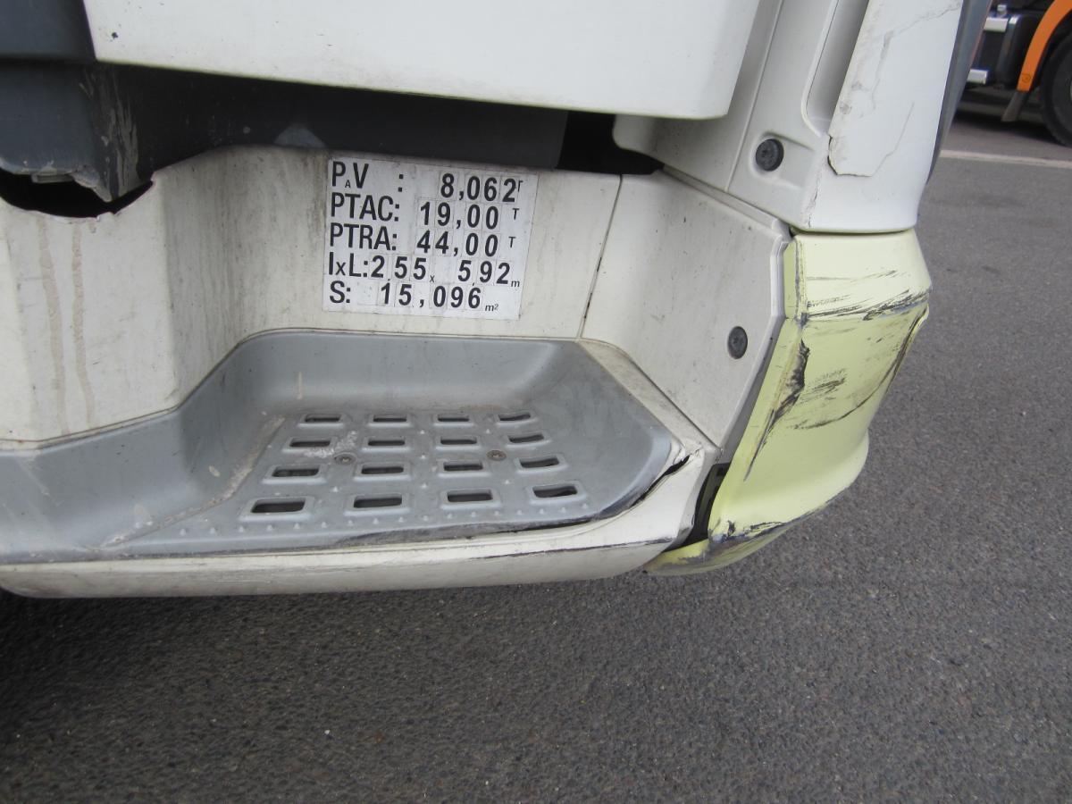 Tracteur routier DAF XF 460