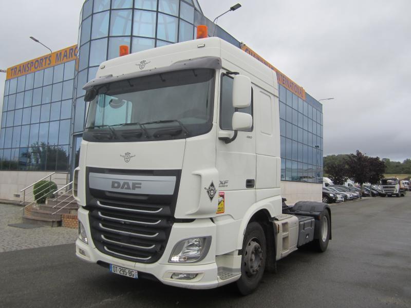 Tracteur routier DAF XF 460