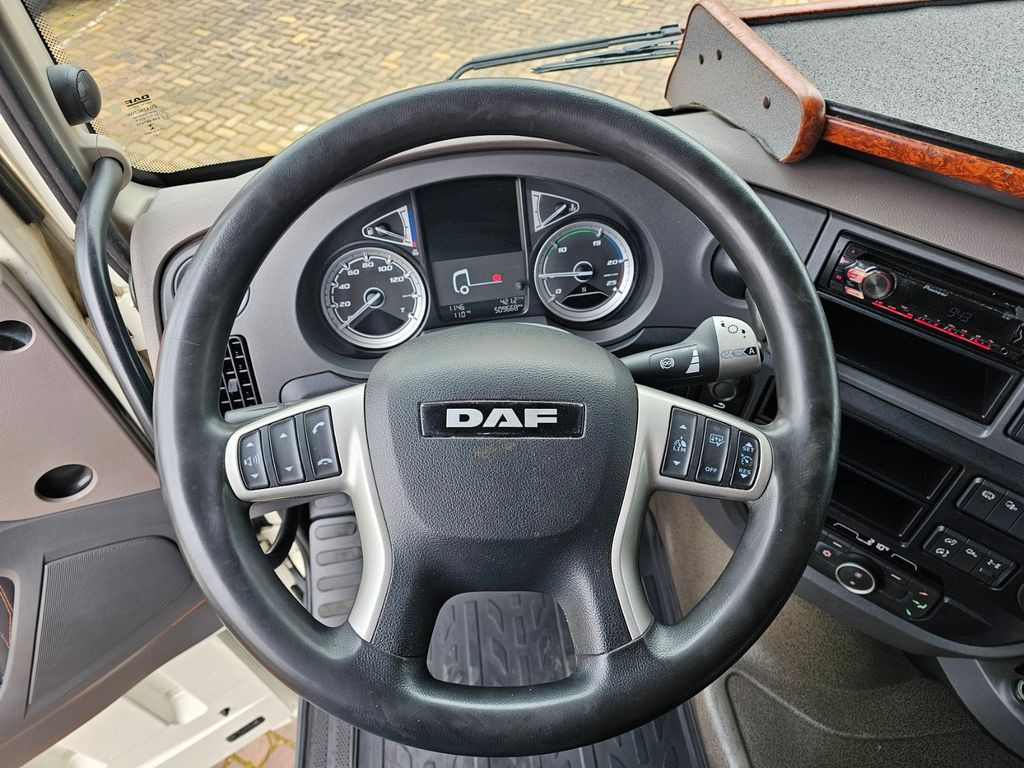 Tracteur routier DAF XF 480 Spacecab