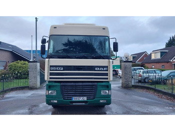 Tracteur routier DAF XF 95.430 4x2 EURO 2 Manual Gearbox: photos 5