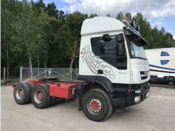 Tracteur routier IVECO Trakker 6x4 Full Steel