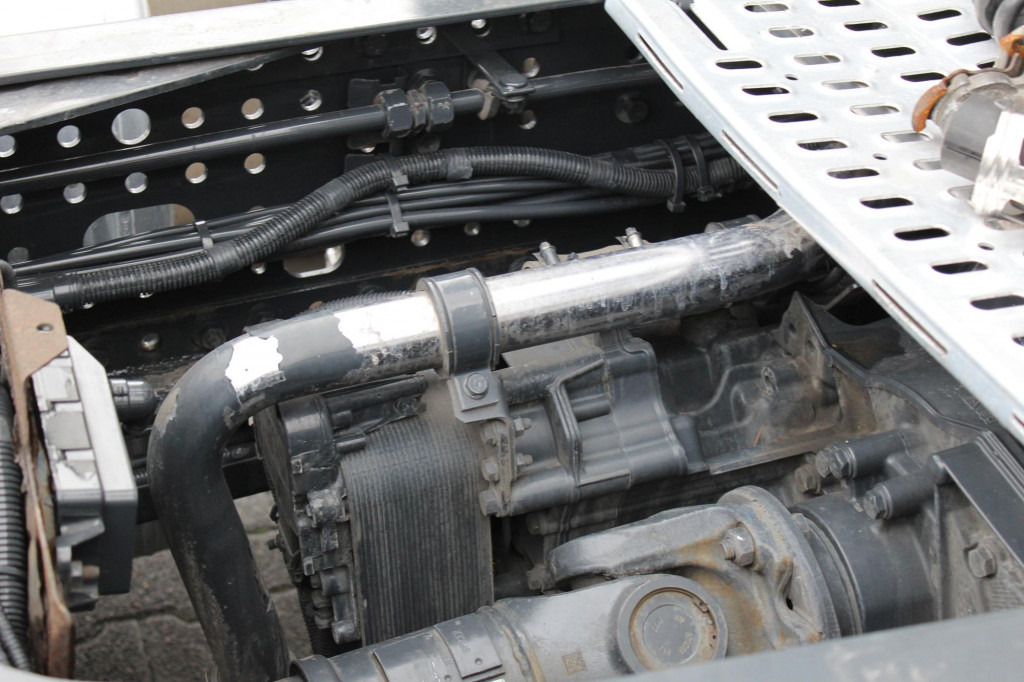 Tracteur routier Iveco S-Way 510 Retarder Standklima Navi Kühlbox