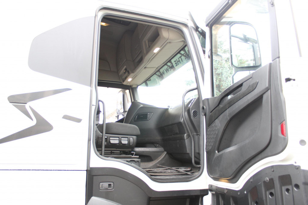 Tracteur routier Iveco S-Way 510 Retarder Standklima Navi Kühlbox
