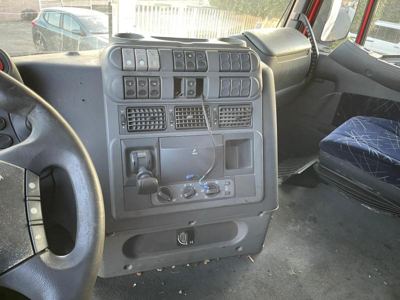 Tracteur routier Iveco Stralis 560