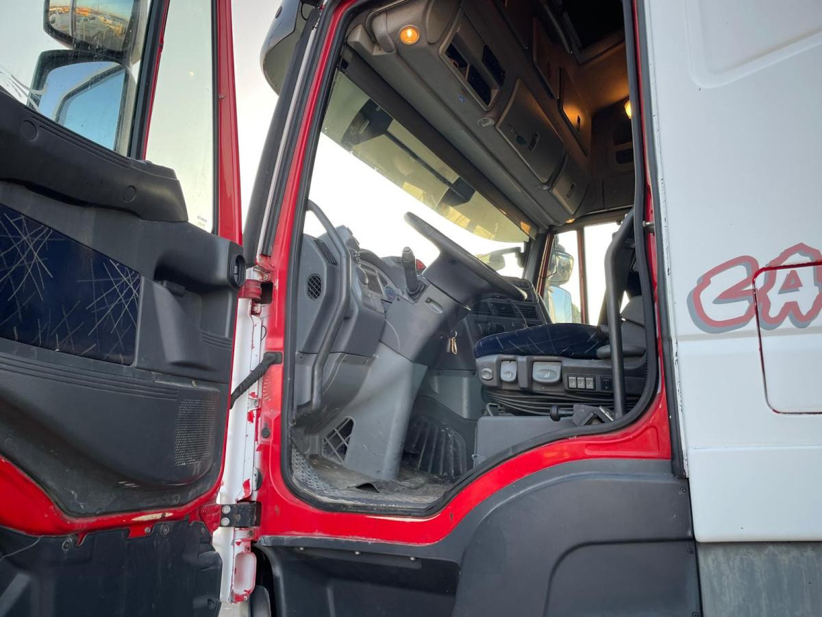 Tracteur routier Iveco Stralis 560