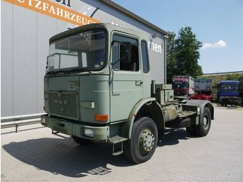 Tracteur routier MAN 15.240 FAS, 4x4: photos 1