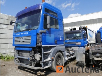 Tracteur routier MAN T4538: photos 1