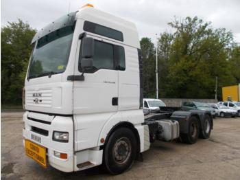 Tracteur routier MAN TGA 33.530