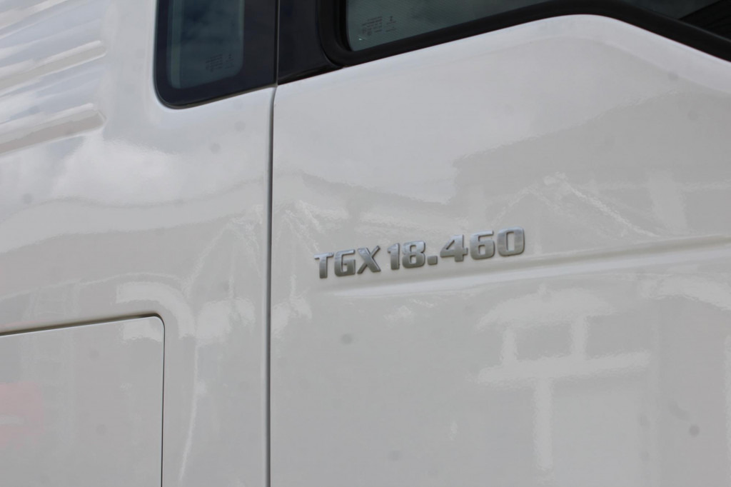 Tracteur routier MAN TGX 18.460 E6 XXL  Retarder   Kühlbox   Navi