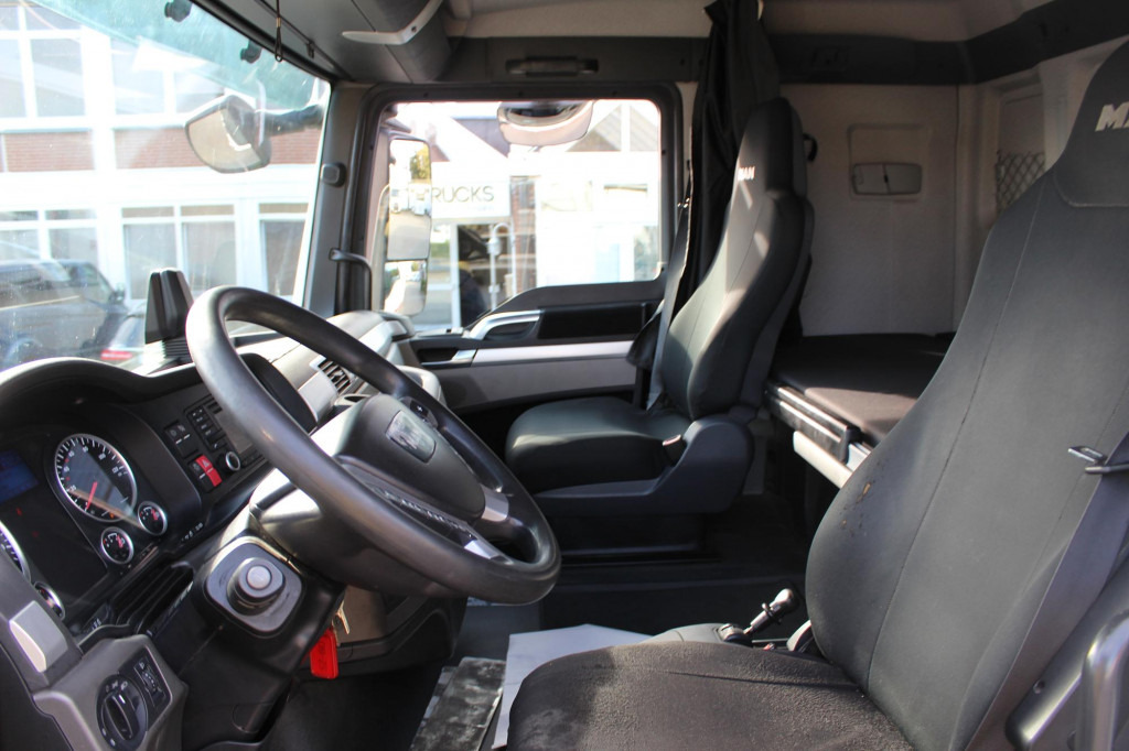 Tracteur routier MAN TGX 18.480 E6 Flachdach 2 Tanks Retarder