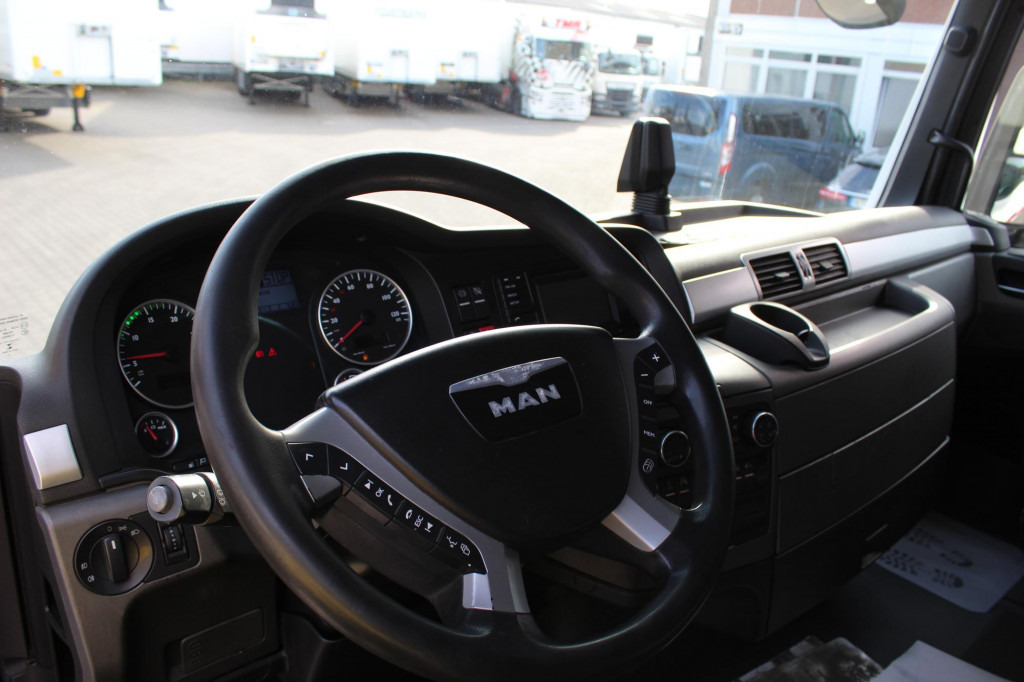 Tracteur routier MAN TGX 18.480 E6 Flachdach 2 Tanks Retarder