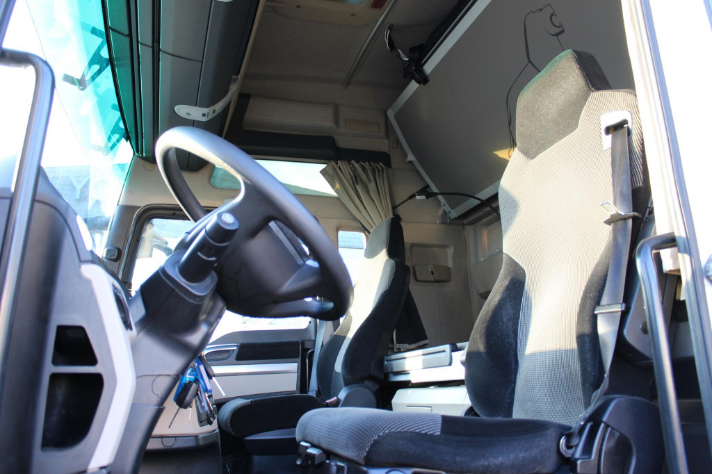Tracteur routier MAN TGX 18.510 E6 XXL Retarder Kühlbox Navi