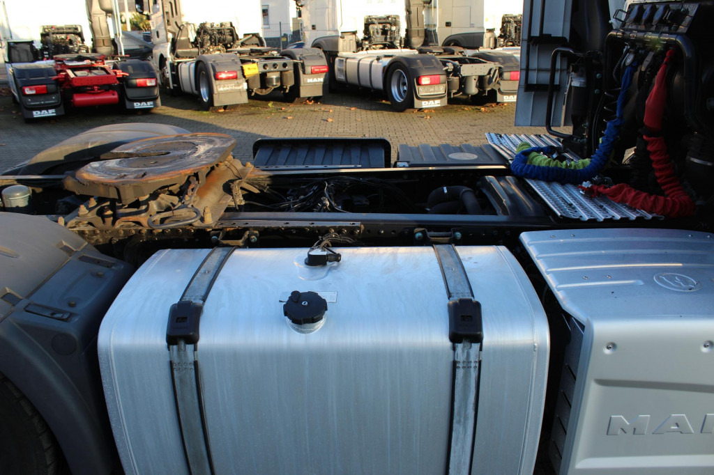 Tracteur routier MAN TGX 18.510 E6 XXL Retarder Kühlbox Navi