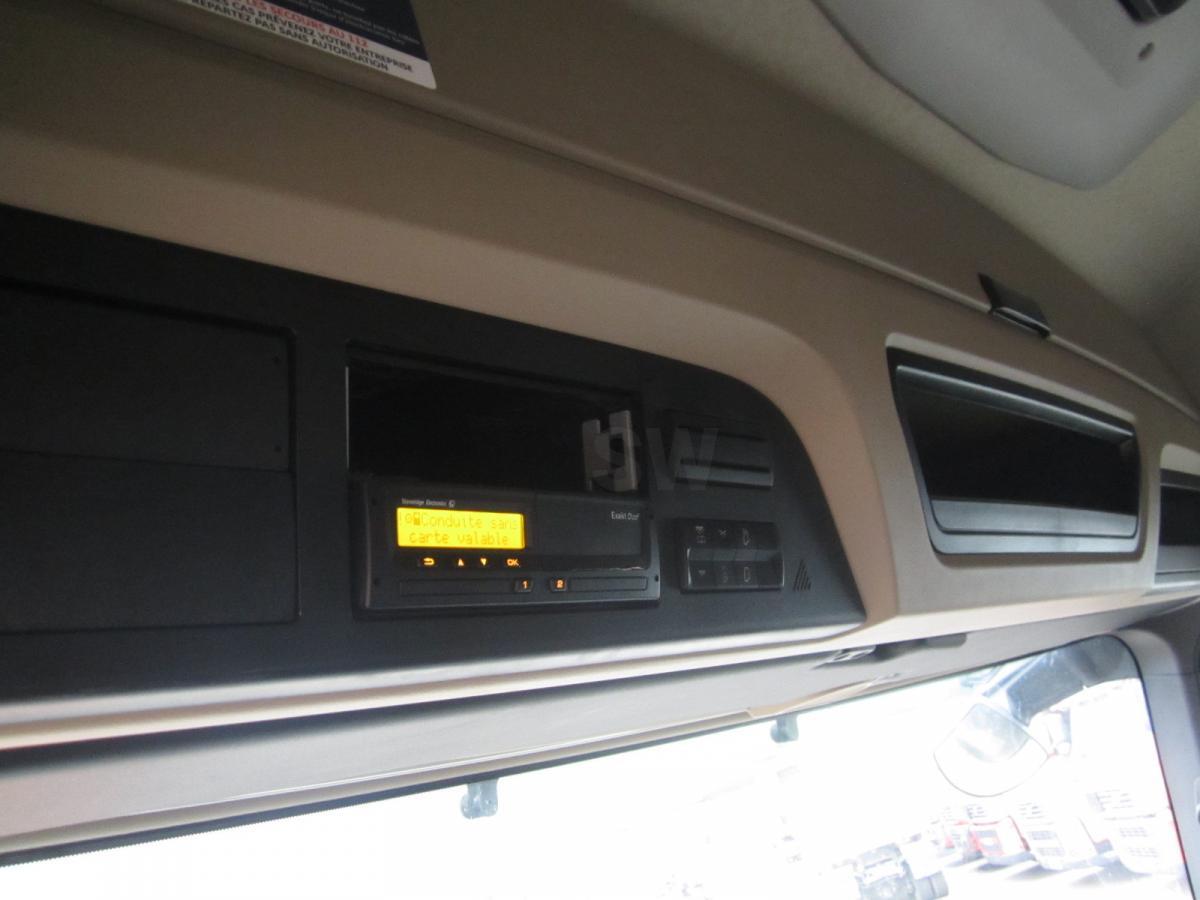 Tracteur routier Mercedes Actros 1845