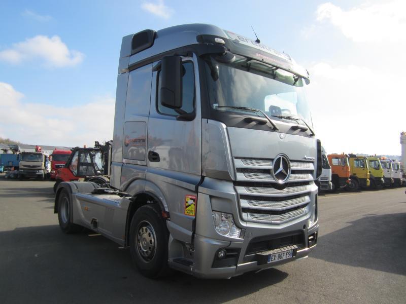 Tracteur routier Mercedes Actros 1845