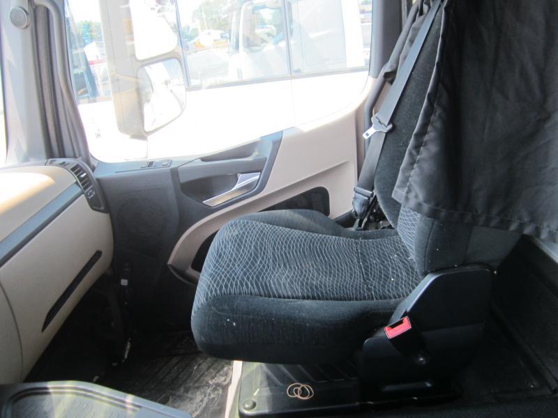 Tracteur routier Mercedes Actros 1845