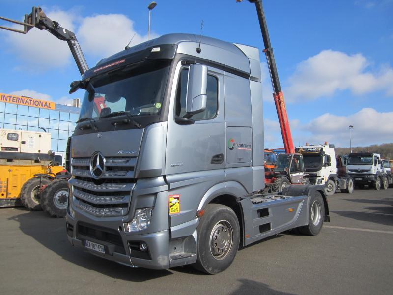 Tracteur routier Mercedes Actros 1845