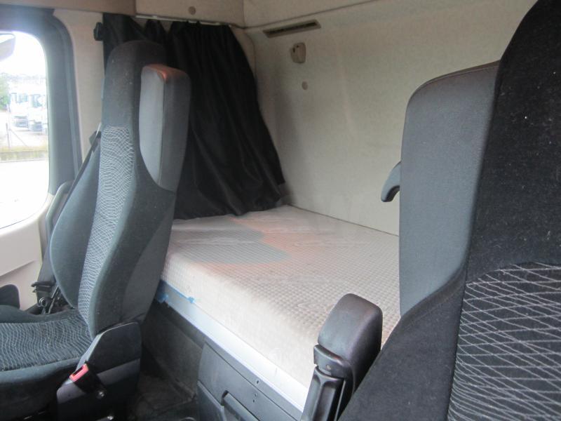 Tracteur routier Mercedes Actros 1845