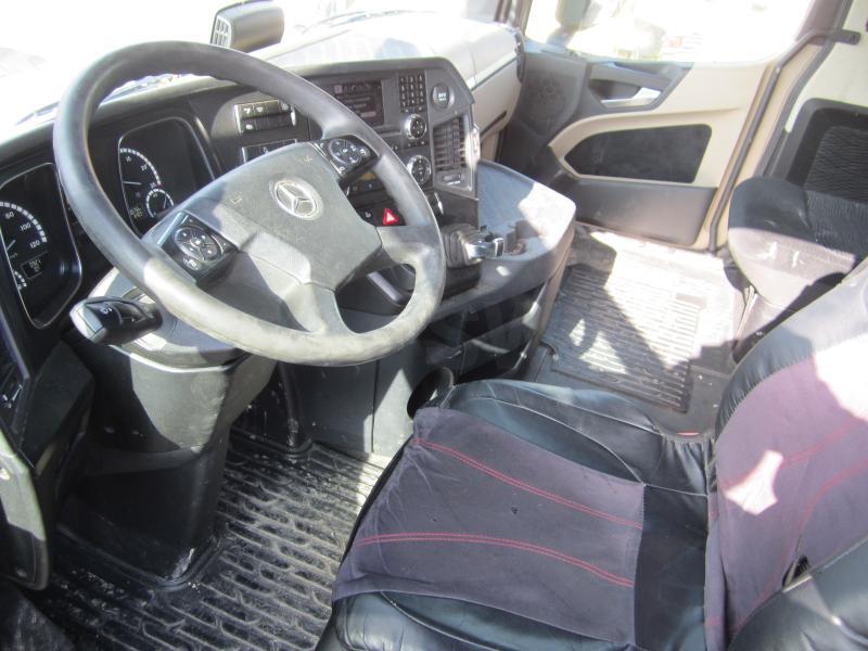 Tracteur routier Mercedes Actros 1845