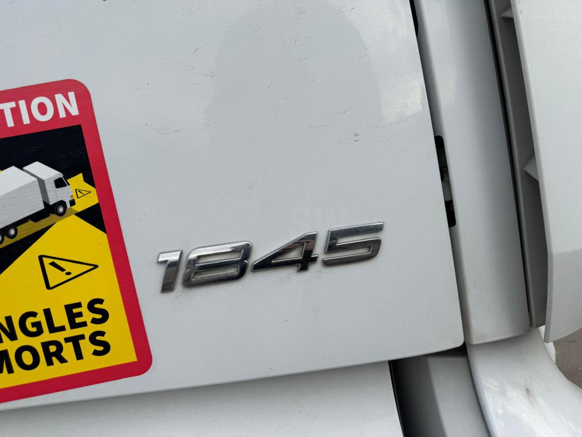 Tracteur routier Mercedes Actros 1845