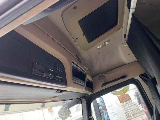 Tracteur routier Mercedes Actros 1845