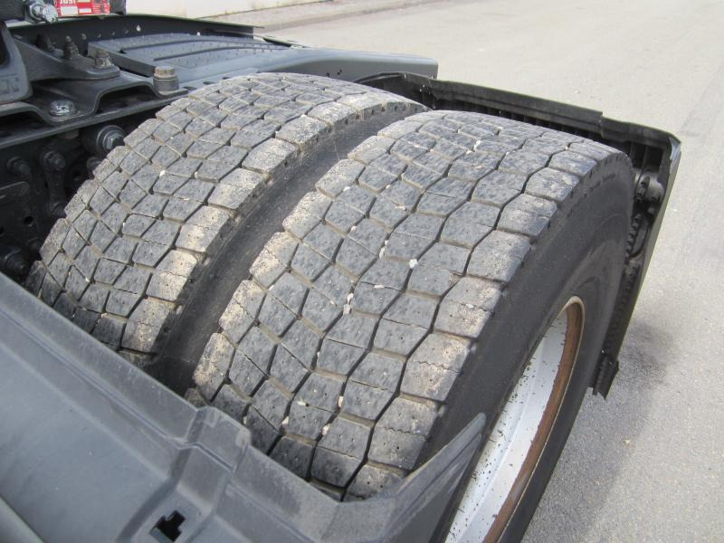 Tracteur routier Mercedes Actros 1845