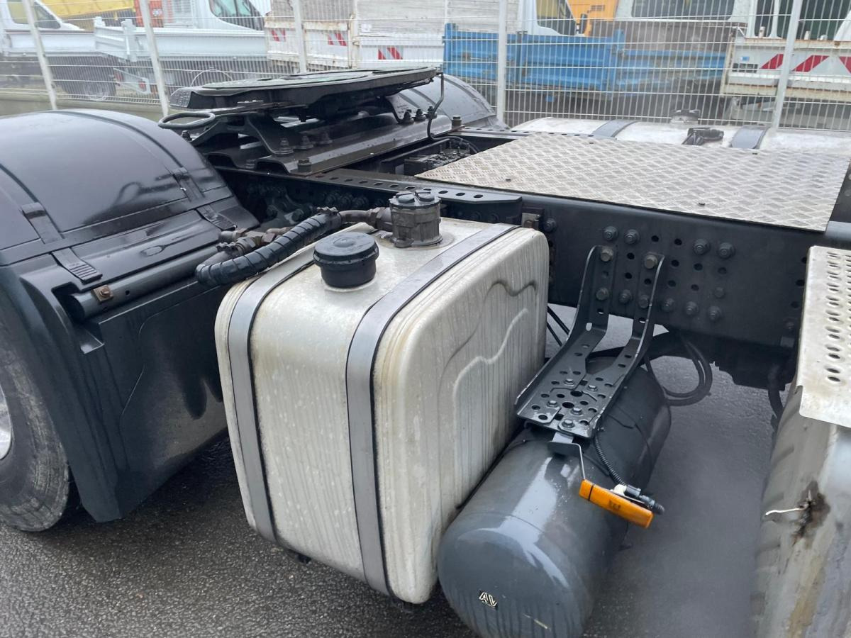 Tracteur routier Mercedes Actros 1845