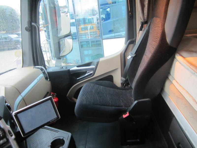 Tracteur routier Mercedes Actros 1845