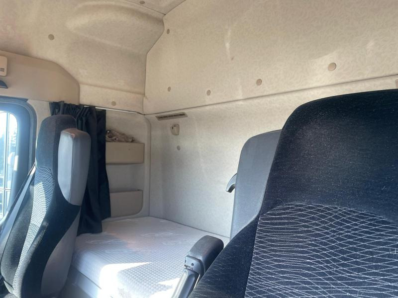 Tracteur routier Mercedes Actros 1845