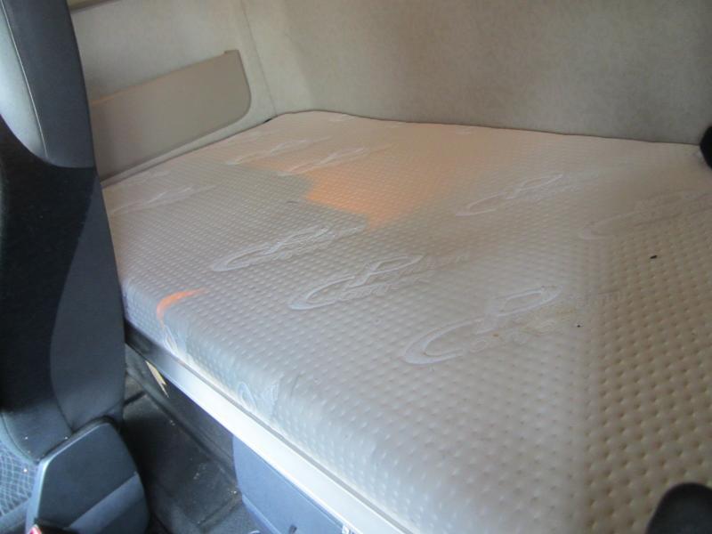 Tracteur routier Mercedes Actros 1845