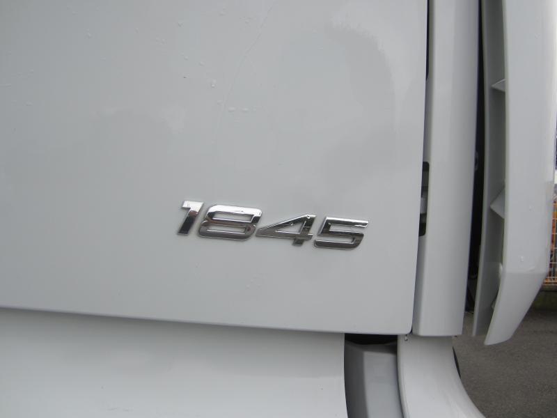 Tracteur routier Mercedes Actros 1845