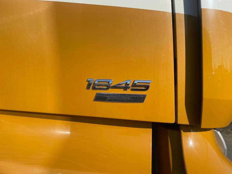 Tracteur routier Mercedes Actros 1845