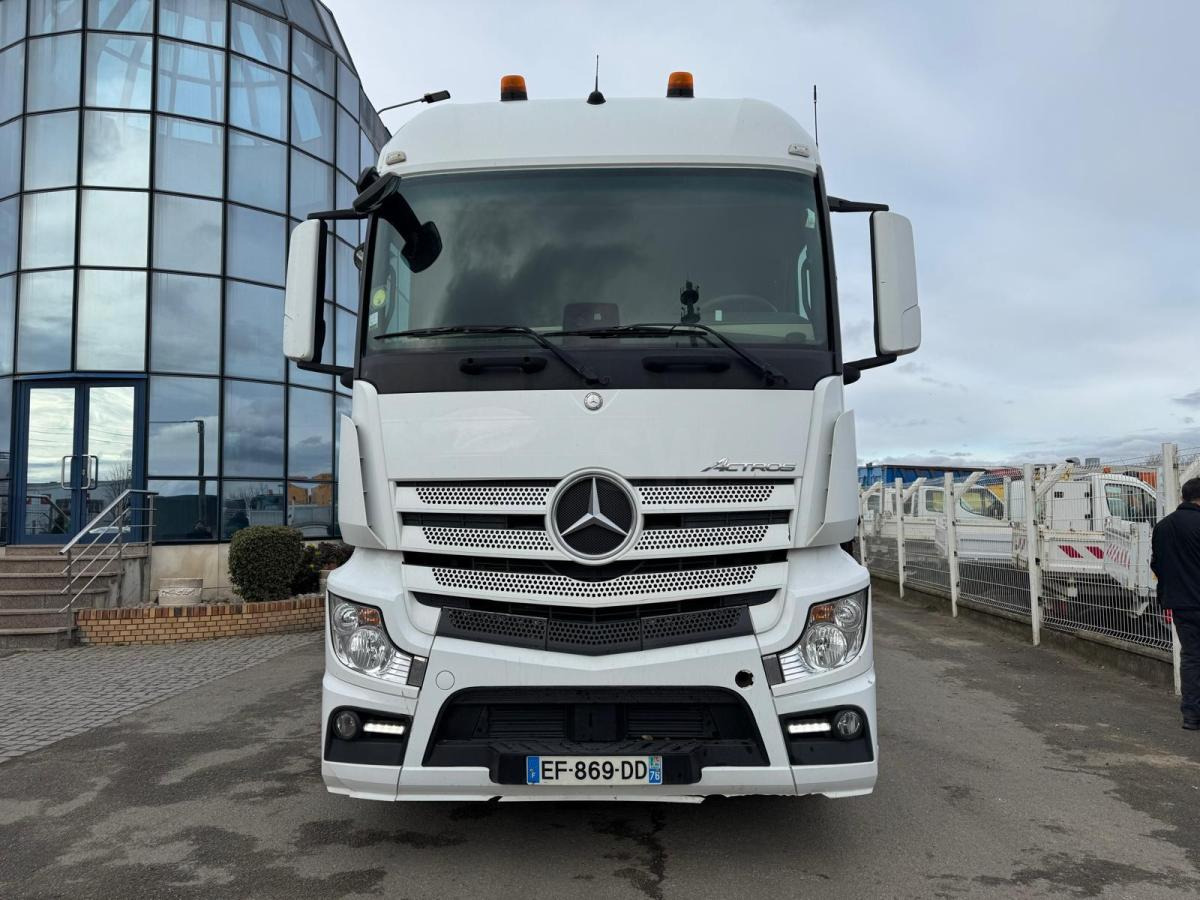 Tracteur routier Mercedes Actros 1845