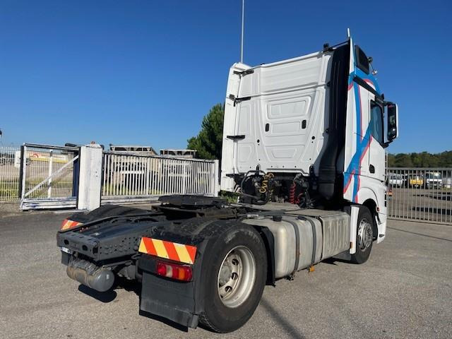 Tracteur routier Mercedes Actros 1845